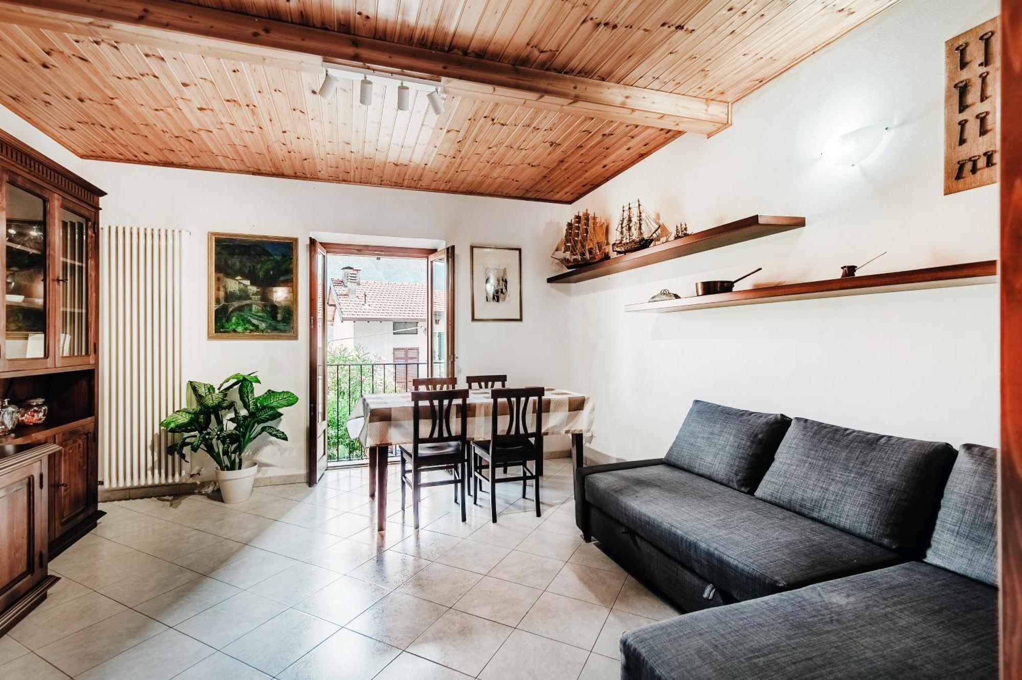 Delizioso Bilocale Vista Lago Colonno Екстер'єр фото