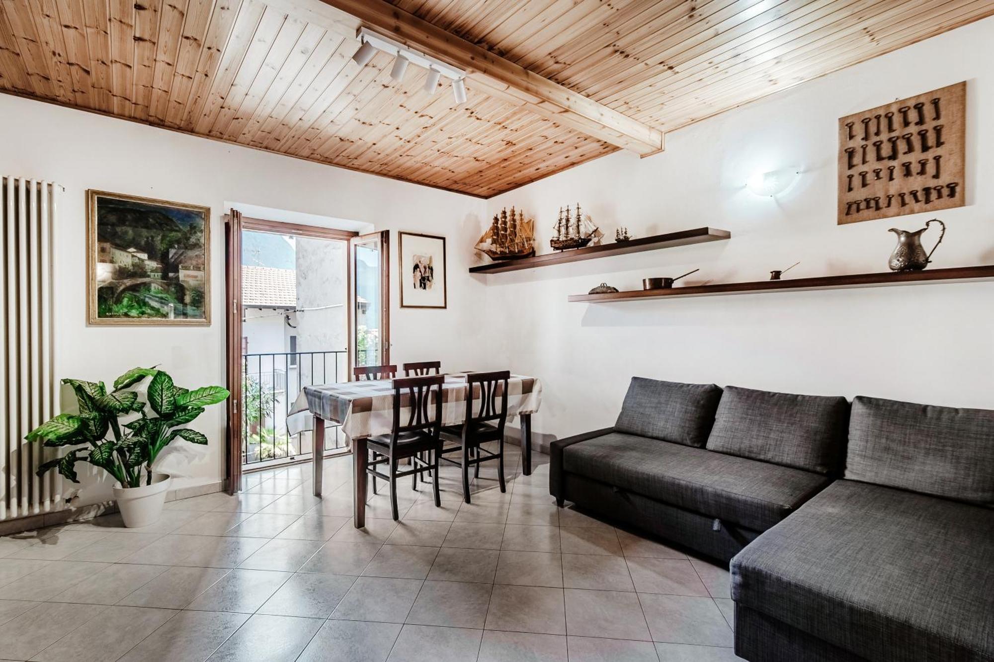 Delizioso Bilocale Vista Lago Colonno Екстер'єр фото